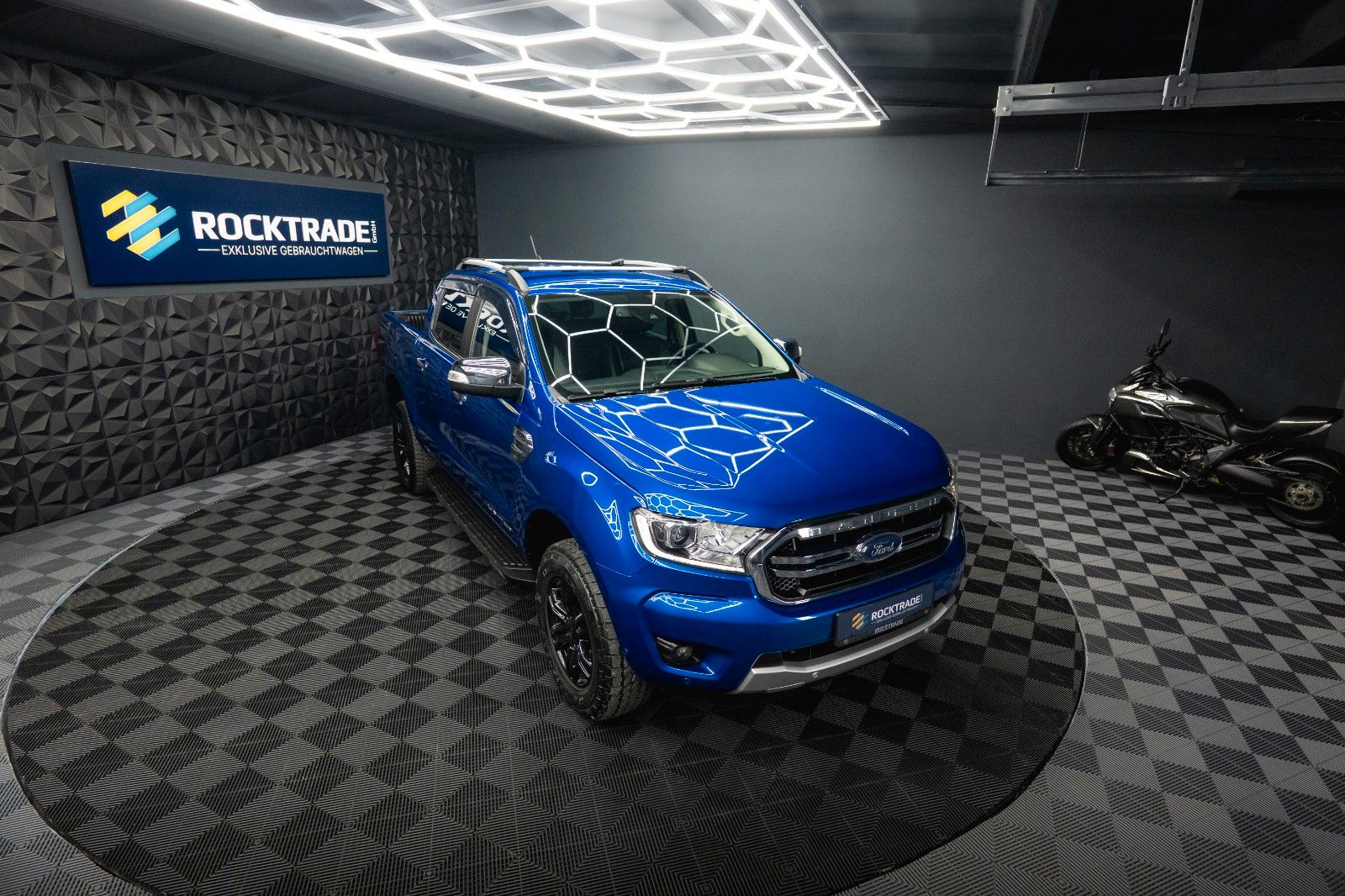 Fahrzeugabbildung Ford Ranger Limited Doppelkabine 4x4 *ACC*LED*DAB*