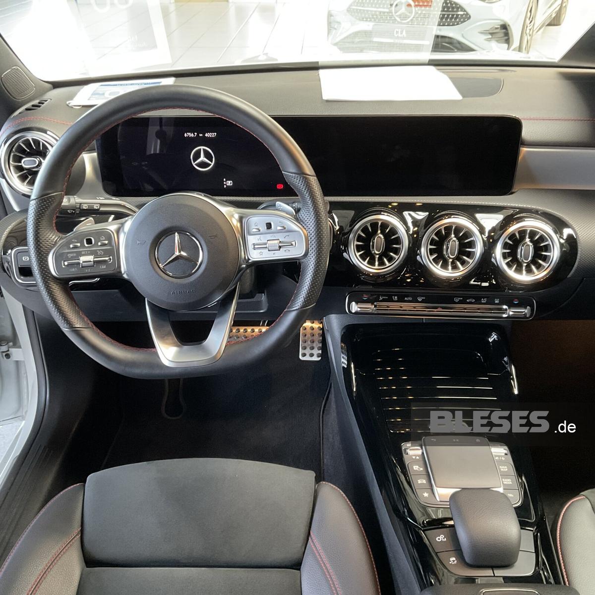 Mercedes-Benz CLA 35 AMG 4M SB Night +Pano+StHz+Sound+Multibea