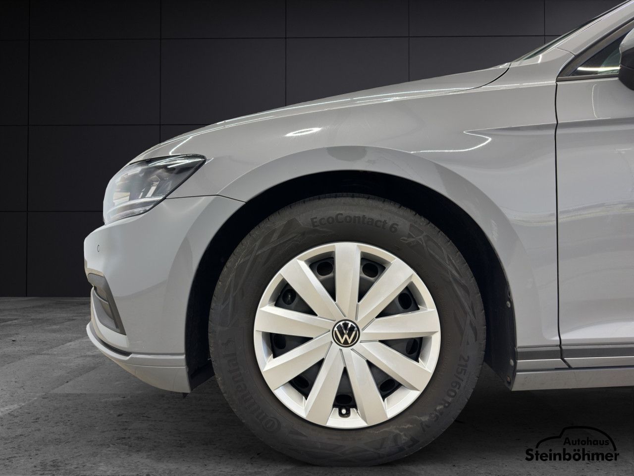 Volkswagen Passat Variant - Bild 12