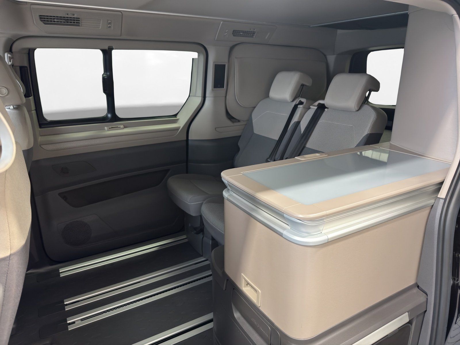 Volkswagen T7 California - Bild 11