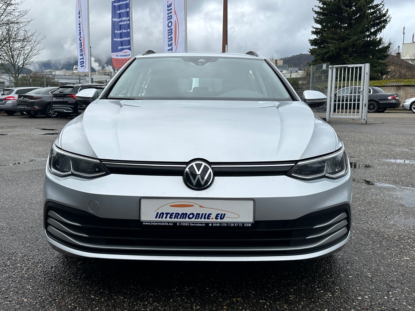 Volkswagen Golf VIII 2.0 TDI Variant Life DSG LED NAVI CAM* imagem 2