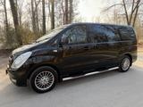 Hyundai H-1 Travel Premium Klima 8-Sitzer Leder 1.Hand - : Van, Travel