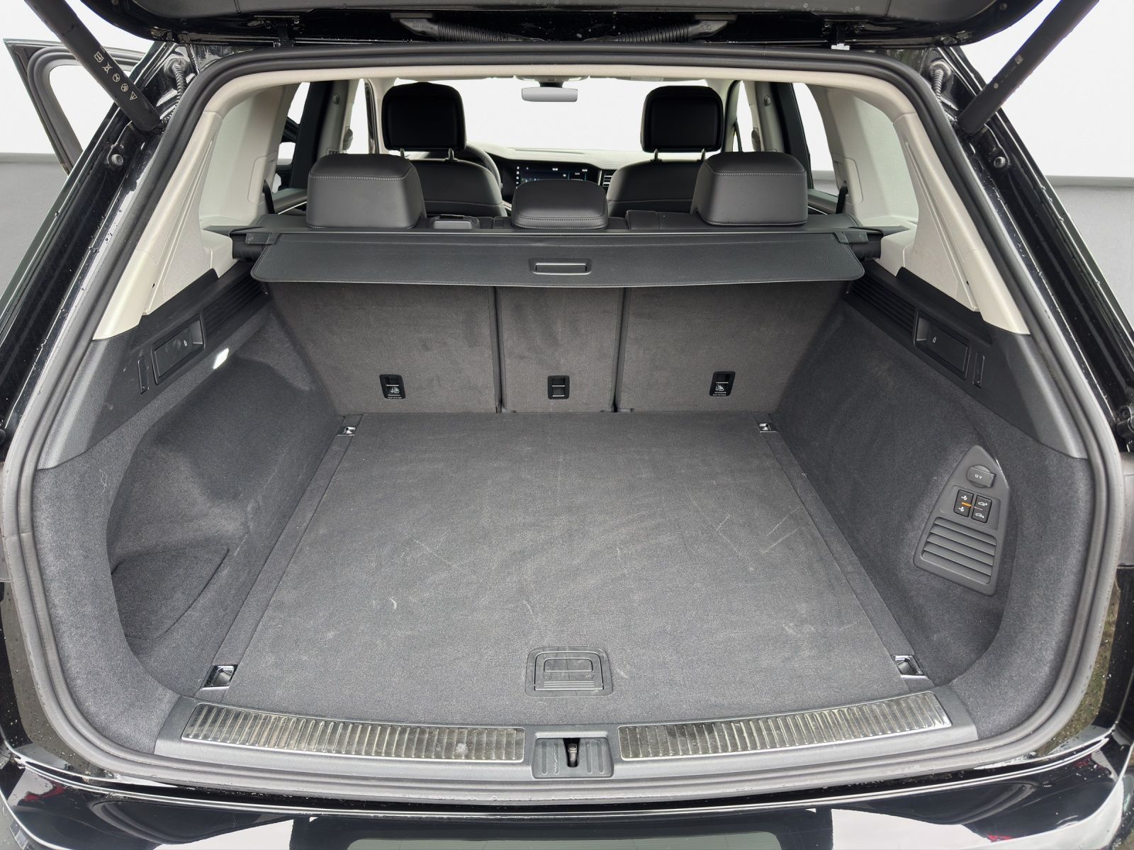 Volkswagen Touareg - Bild 10