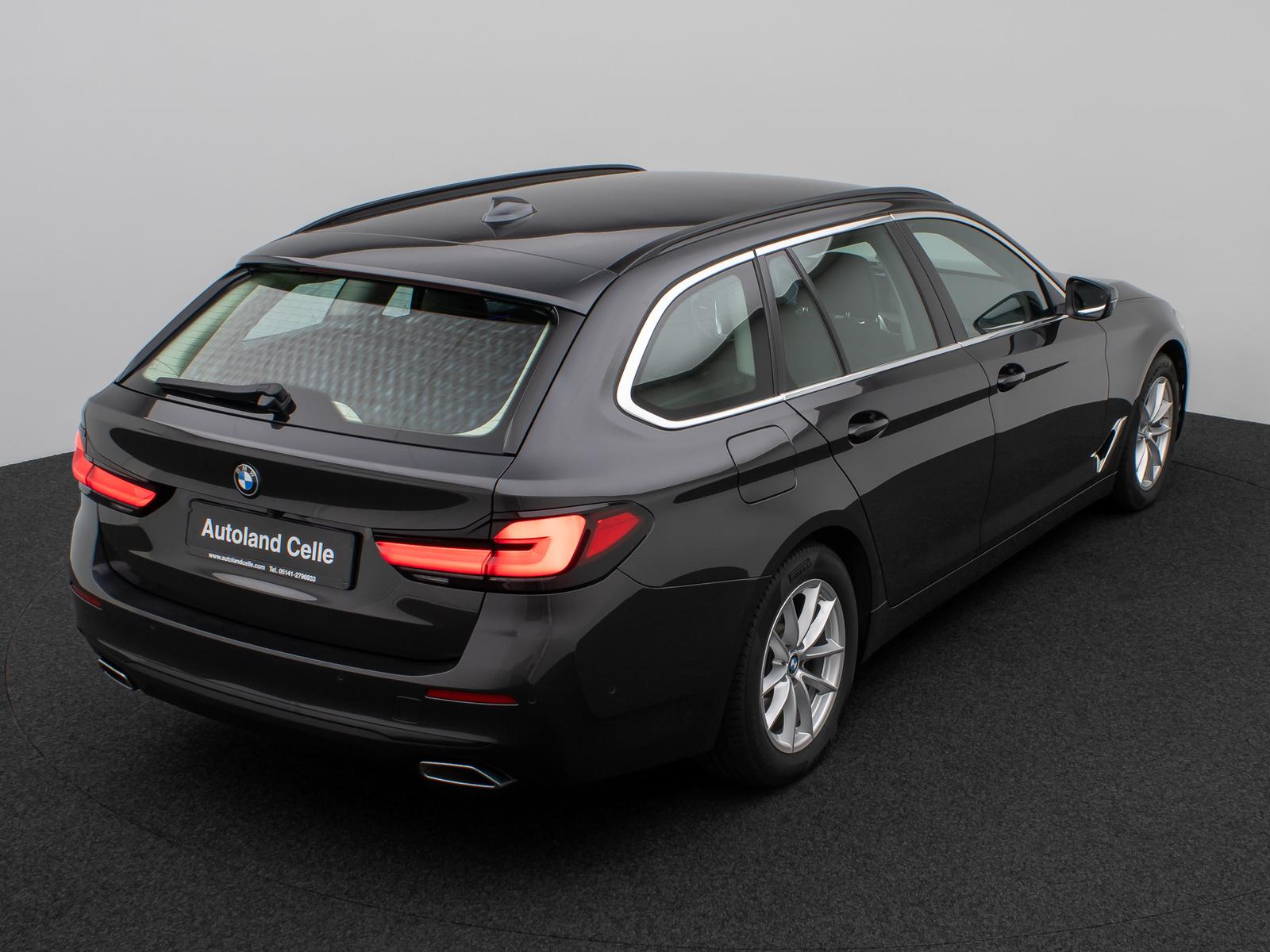 BMW 520 d xD Kamera HUD DAB HiFi Belüftung Leder Komf, миниатюра 7