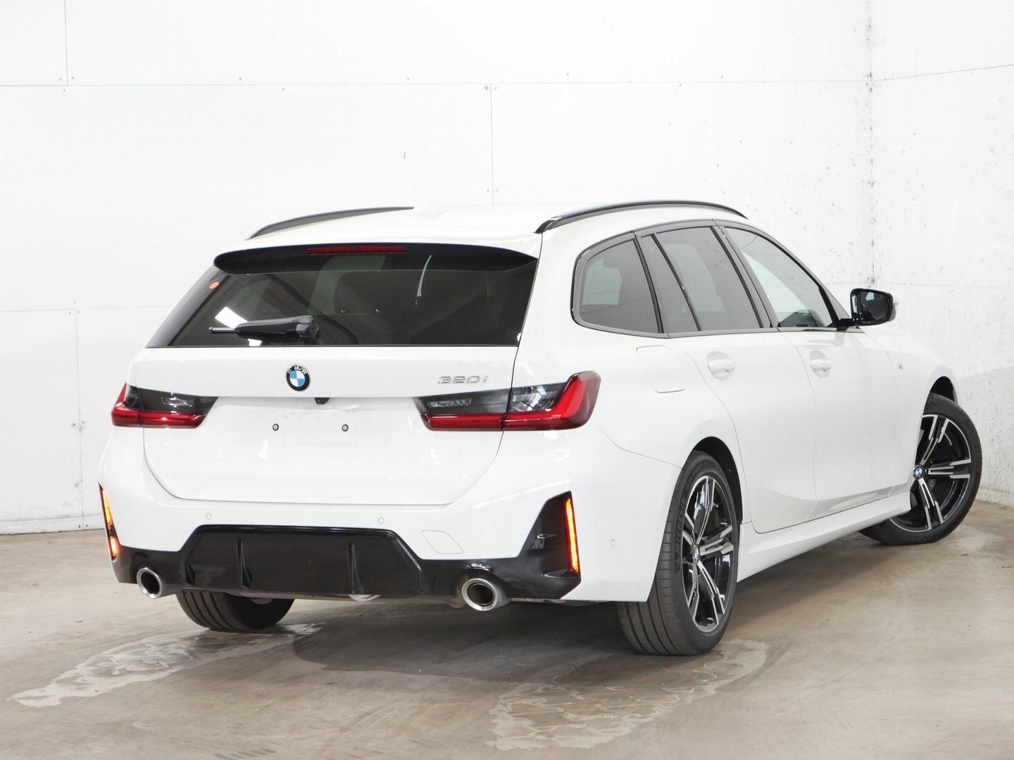 BMW 320i Touring M Paket Anhängerk. HiFi 360° Kamera foto 3