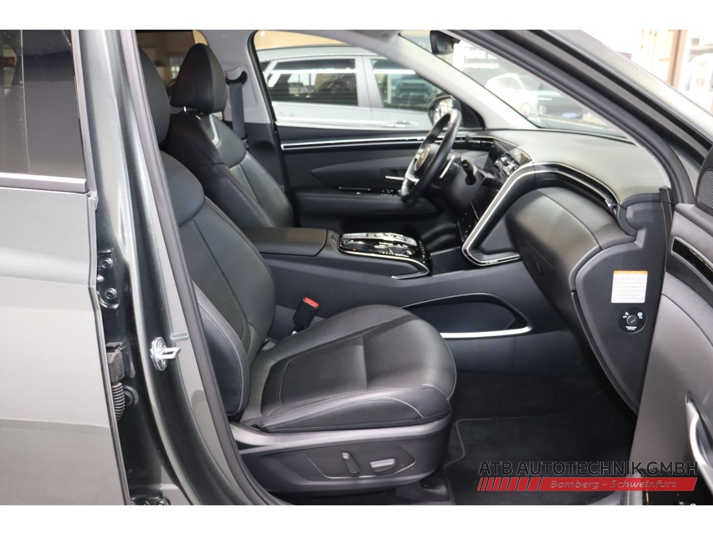 Fahrzeugabbildung Hyundai Tucson Prime PHEV 1.6 T-GDi 4WD 97,4% SOH Navi S