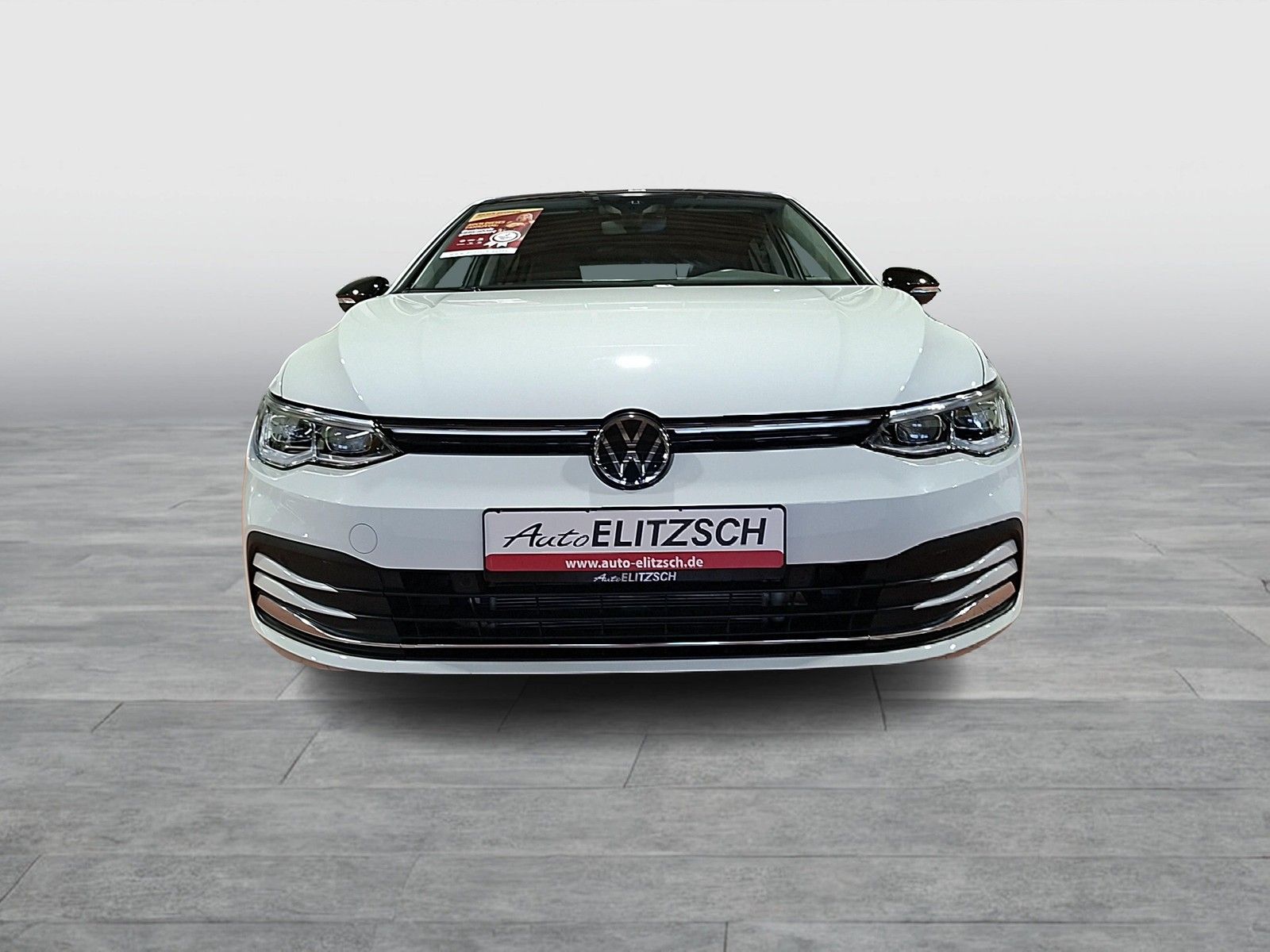 Fahrzeugabbildung Volkswagen Golf VIII TSI Move Matrix Navi AID Pano PDC SH L