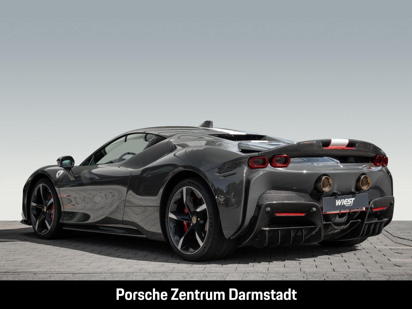 Ferrari SF90 Stradale Asseto Fiorano NP:562.850€