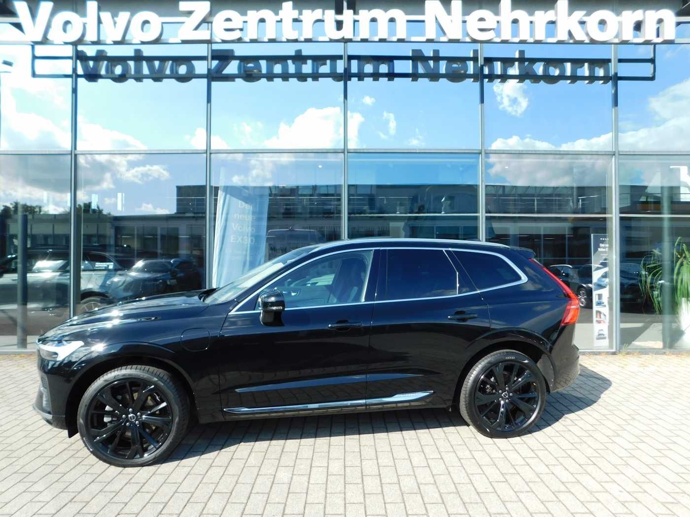 Fahrzeugabbildung Volvo XC60 T6 AWD Recharge Core