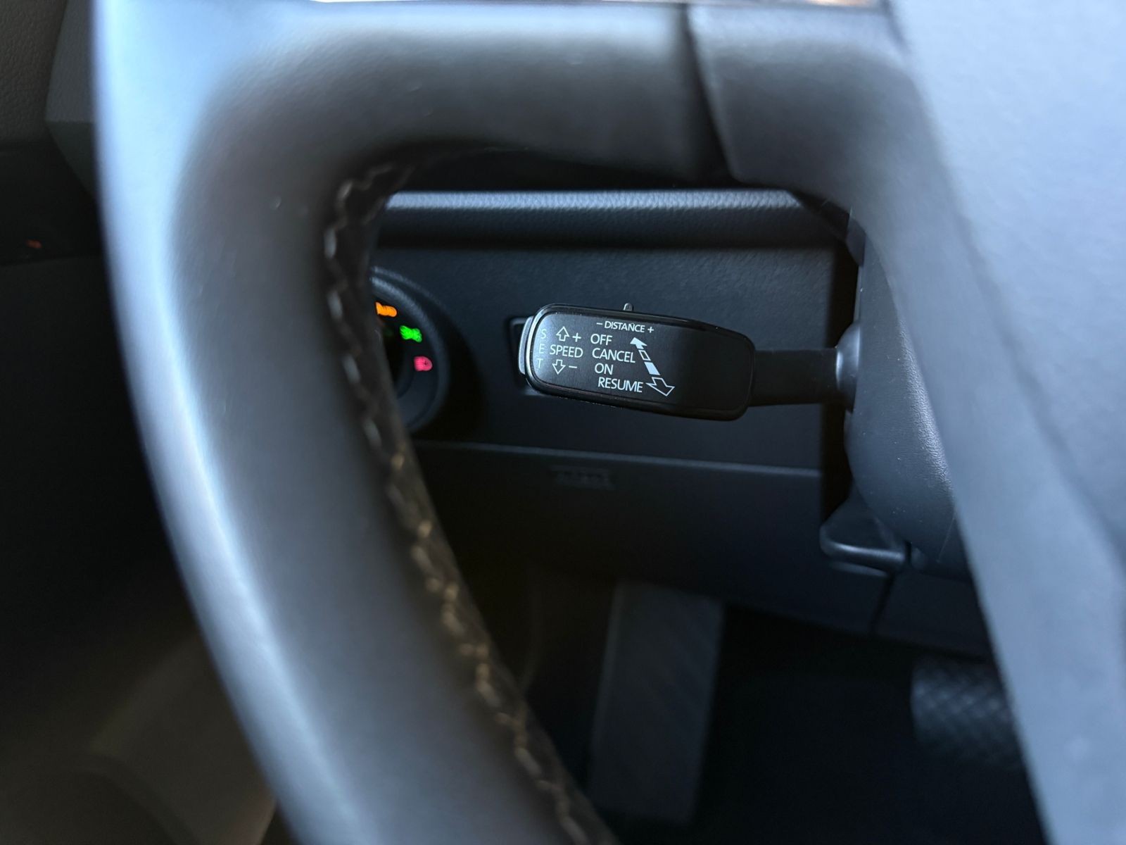 Fahrzeugabbildung SEAT Ateca Xcellence PANO BEATS ACC LED