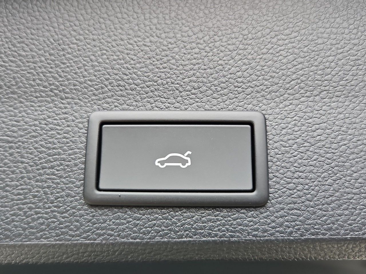 Fahrzeugabbildung CUPRA Ateca Basis 4Drive,AHK,Navi,el.Heckklappe,Totwin