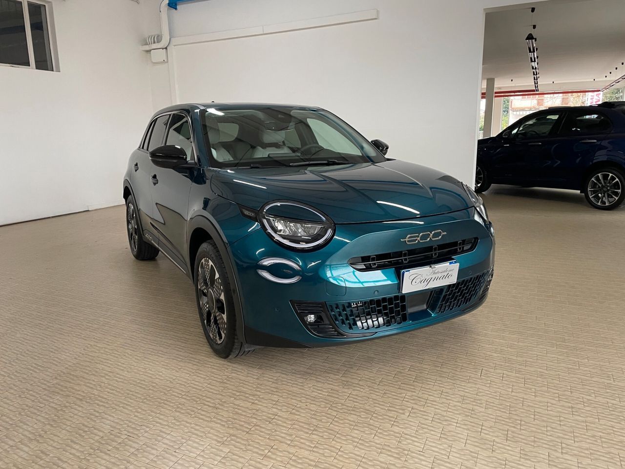 Fiat 600 Hybrid 145 CV DCT MHEV La Prima II Km 1 imagem 2