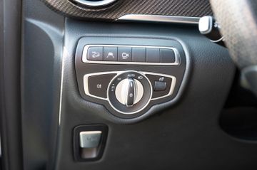 Fahrzeugabbildung Mercedes-Benz V 300 4MATIC|360°|AHK|SHZ|PANO|SPUR|TOTW.