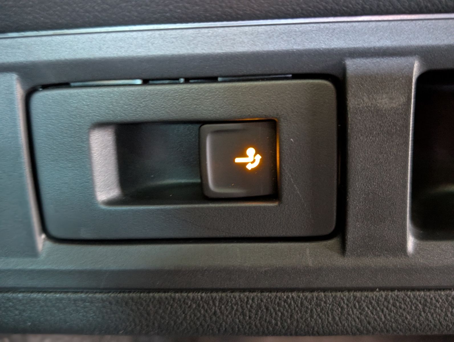 Fahrzeugabbildung SKODA Octavia 1.5 TSI mHEV Style ACC AHK 5J.-Garantie