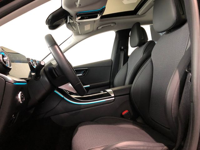 Fahrzeugabbildung Mercedes-Benz C 200 / Avantgarde/LED/Schiebedach/Businesspaket