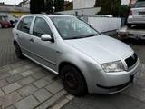 Skoda Fabia 1.4 16V Comfort*AHK*Schiebedach*Euro4*Serv - Skoda Fabia aus 2001: 1.4