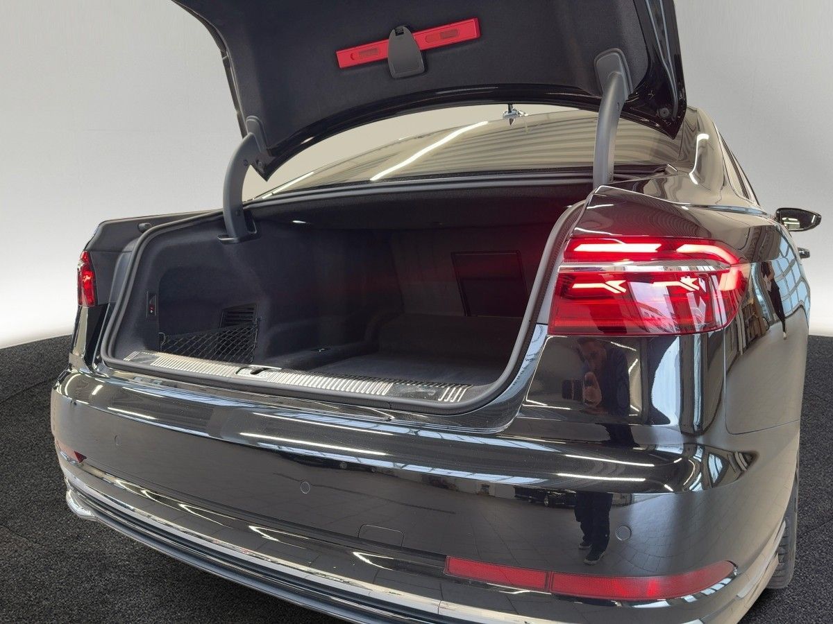 Audi A8 - Bild 7