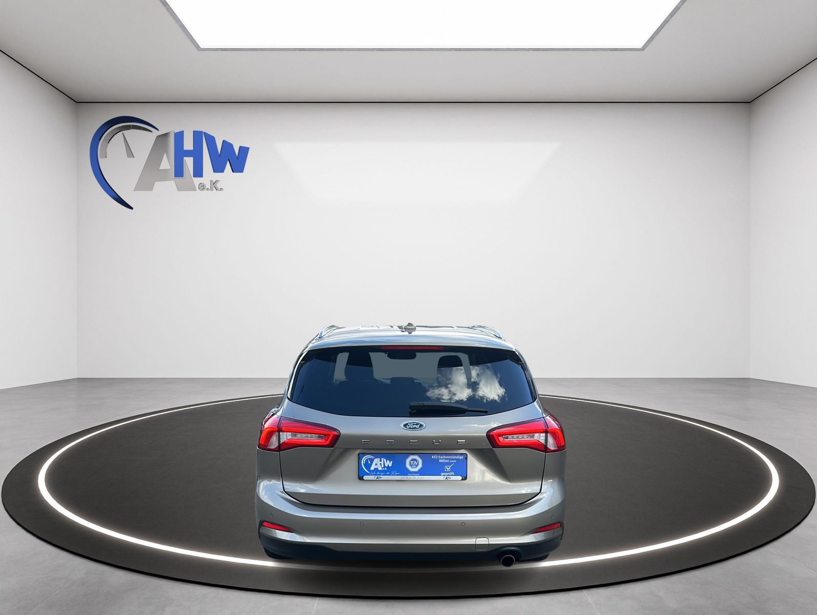 Fahrzeugabbildung Ford Focus 1,5 Turnier Cool & Connect