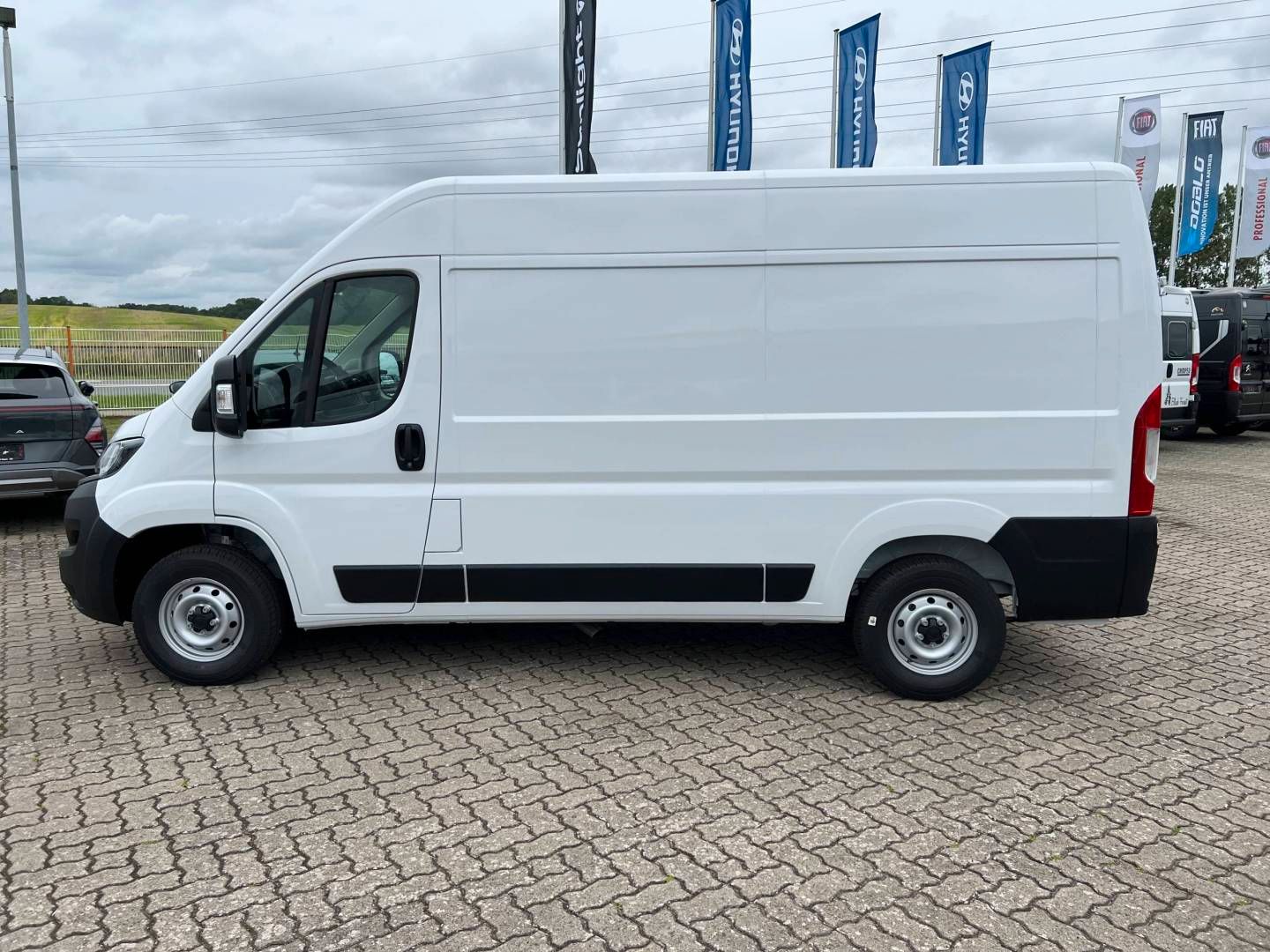 Fahrzeugabbildung Fiat DUCATO 35 L2H2 KAWA