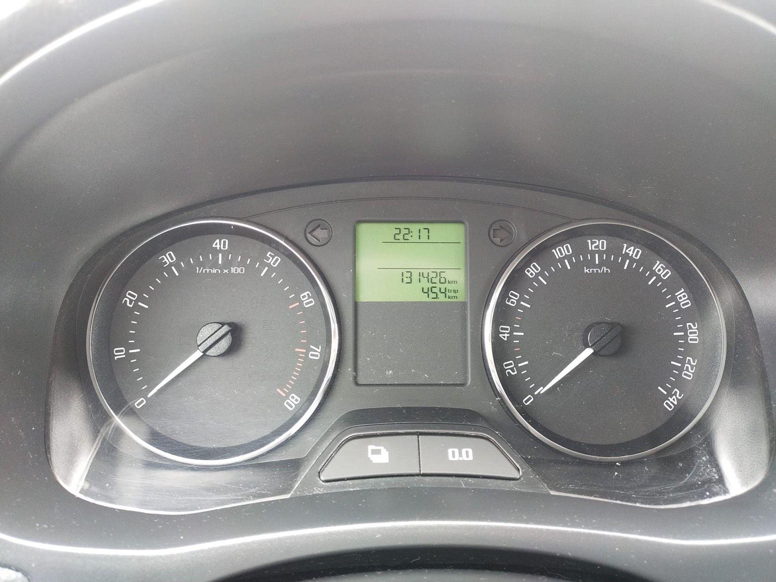 Skoda Fabia 2011 — photo 11