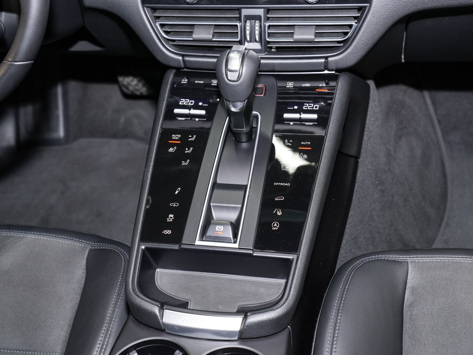 Fahrzeugabbildung Porsche Macan GTS - Luft|ACC|Pano|21"|Bose|Kam|SportChro
