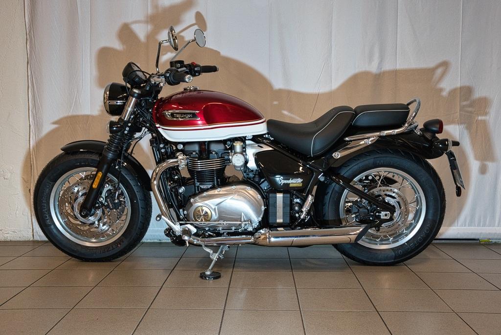 Triumph SPEEDMASTER 