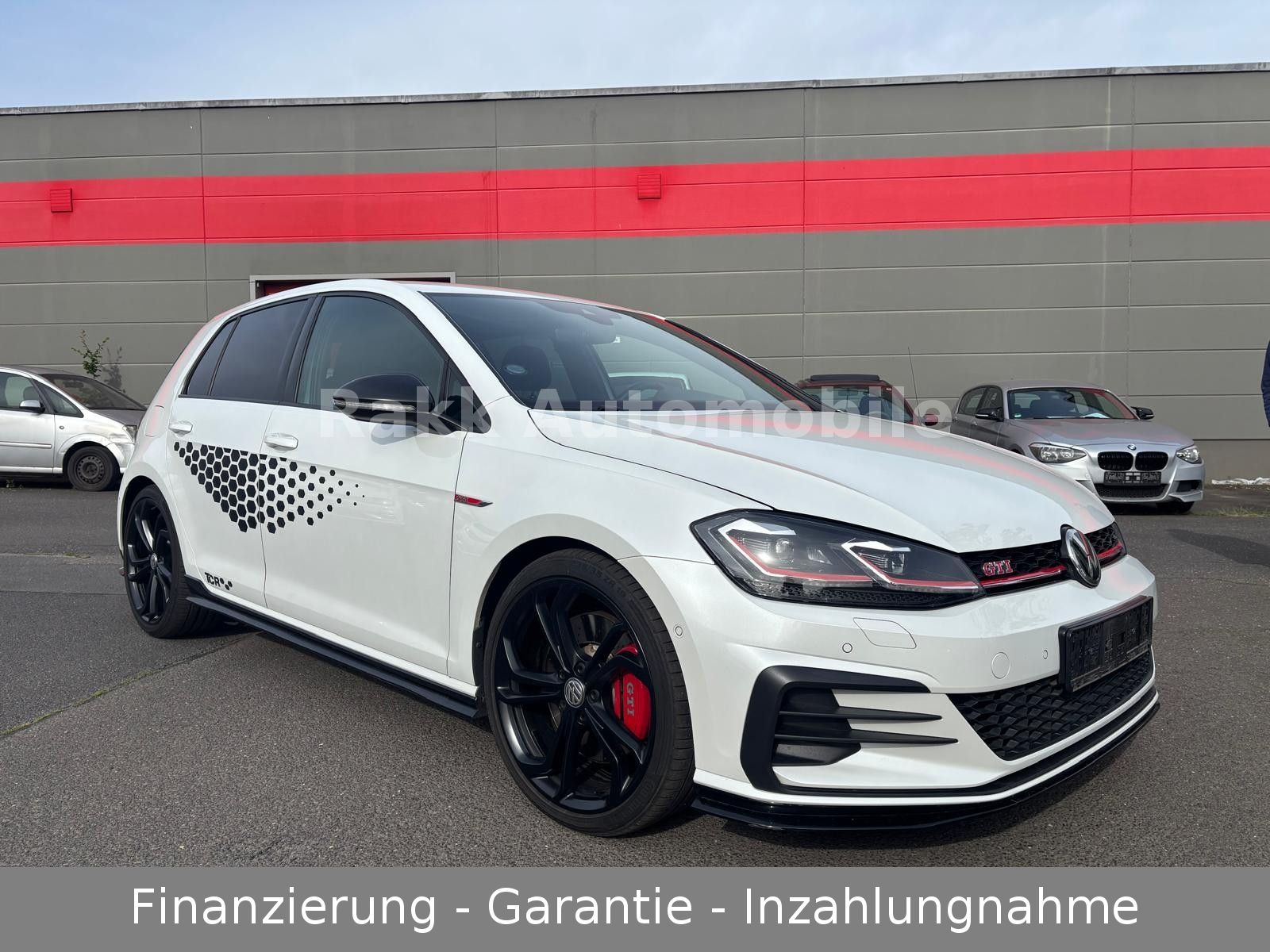 Fahrzeugabbildung Volkswagen Golf GTI TCR AKRAPOVIC-DYNAUDIO-ACC-RFK-DCC-ALC.