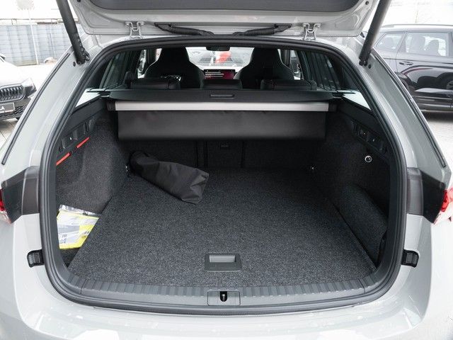 Octavia Combi 2.0 TSI RS DSG AHK+MATRIX+PANO+RFK