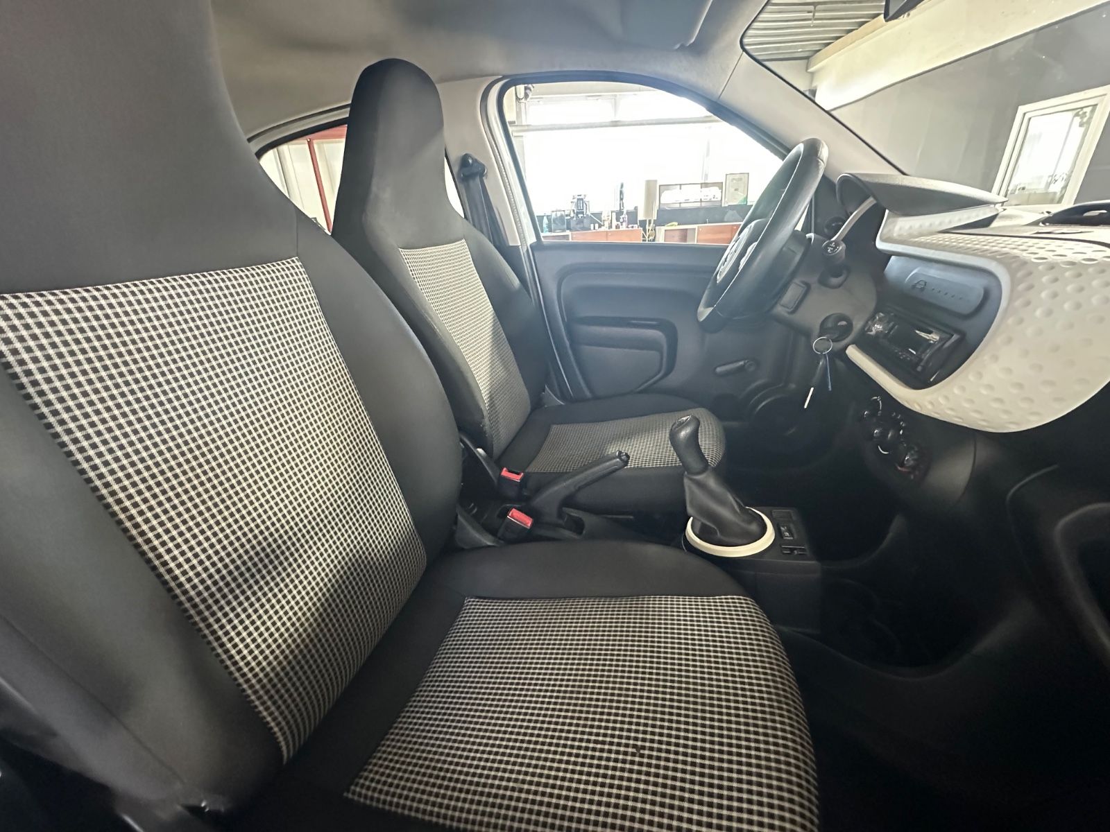 Twingo Life*2.HD*HU Neu*Service Neu*5-Türer*