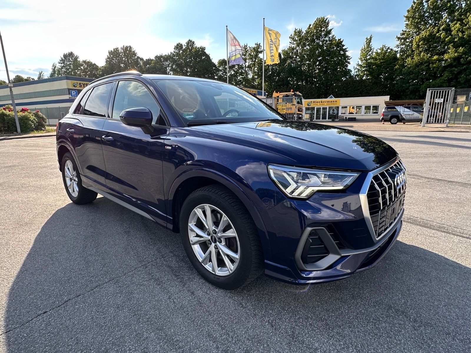 Audi Q3 45 TFSI e S line  S-Tronic 1.Hand  TopView foto 14