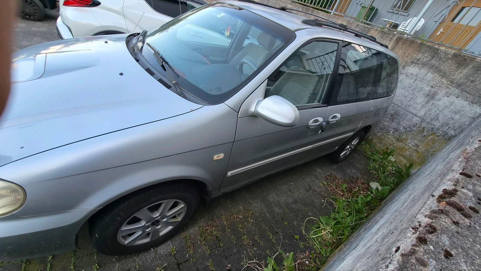 Kia Carnival 2004 — engine 144 HP (106kW)