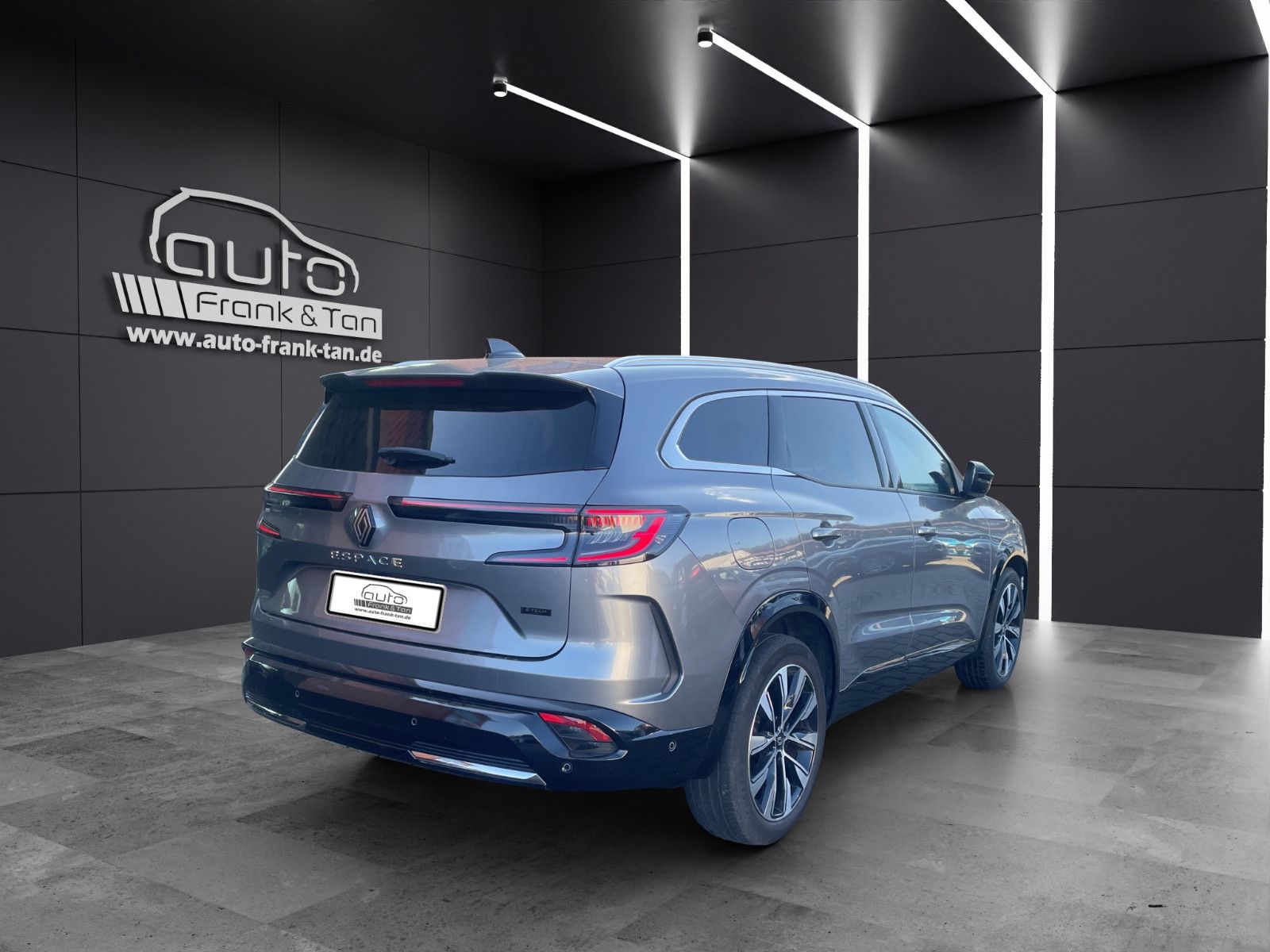 Fahrzeugabbildung Renault Espace VI Techno E-Tech Hybrid*7Sitzer*Navi*