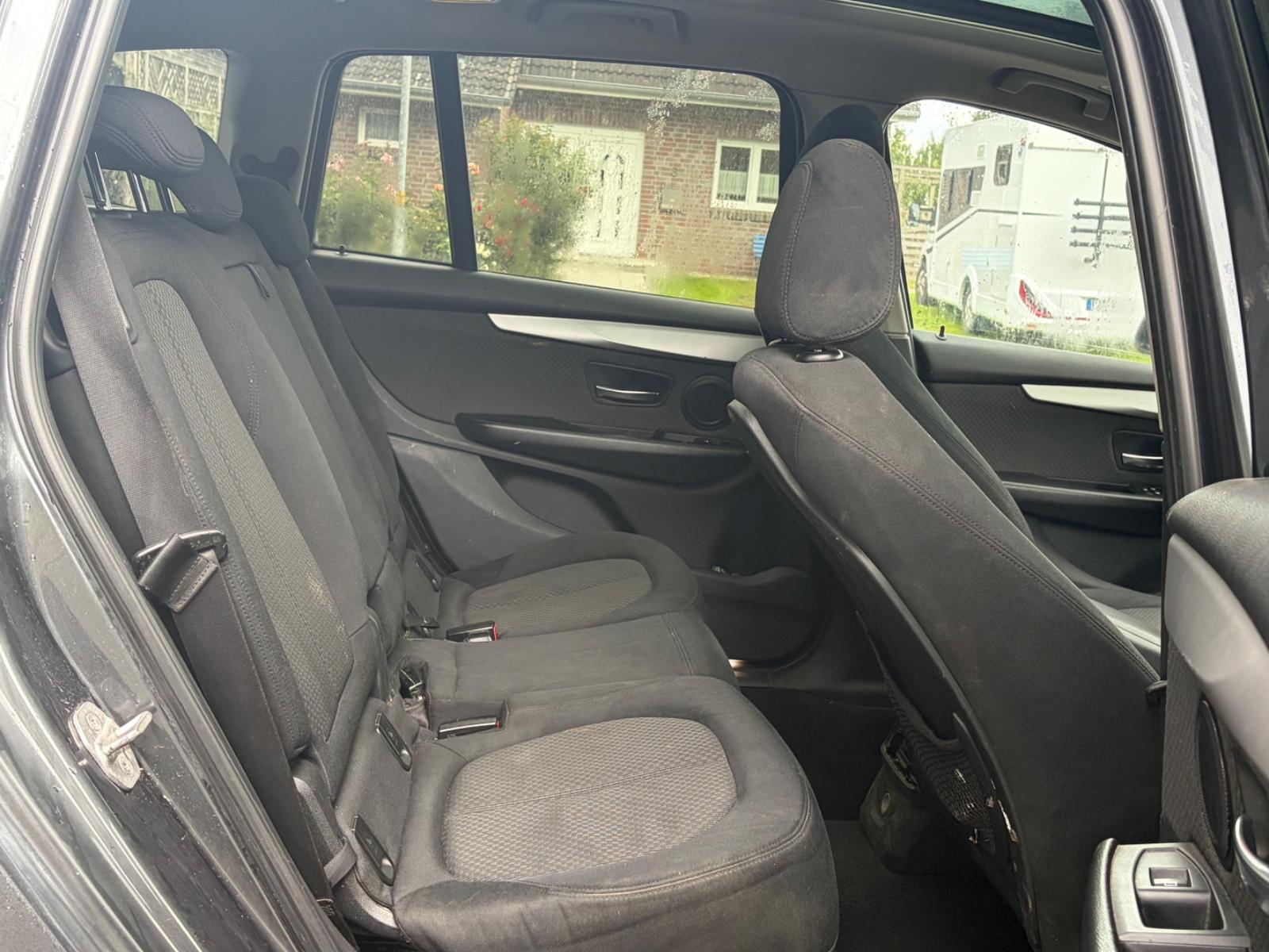 BMW 220 2015 — photo 17