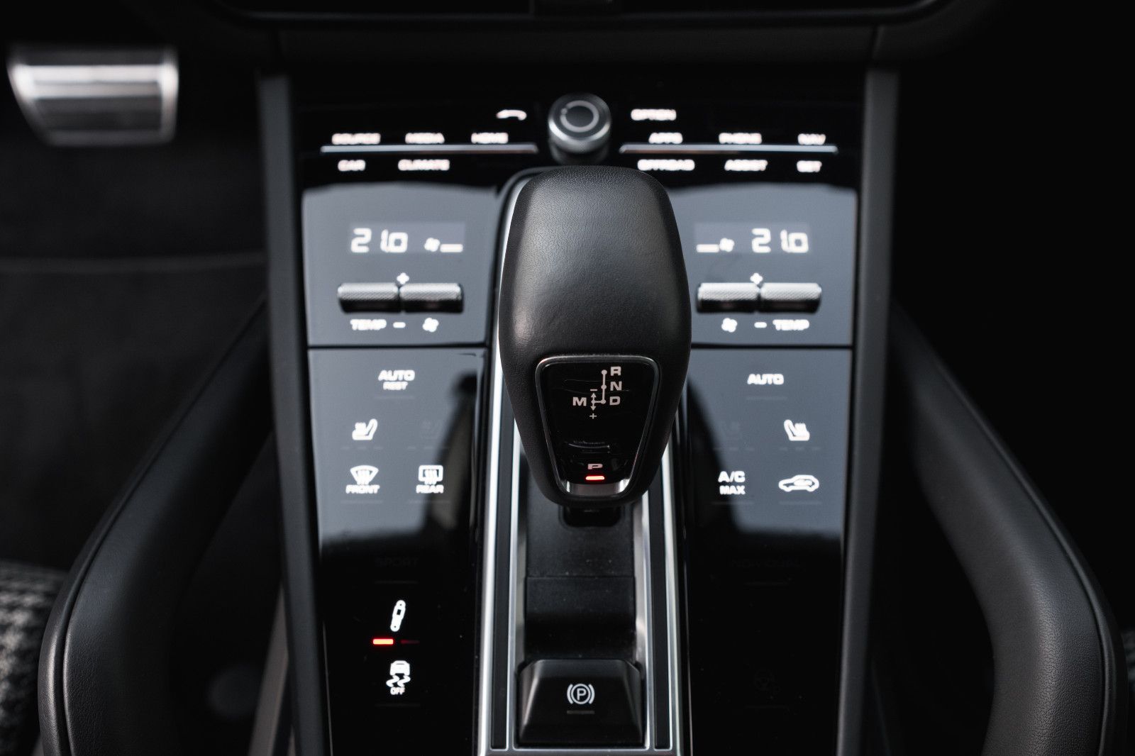 Fahrzeugabbildung Porsche Coupe GTS-Leichtbau-Inno-STHZ-PASM-360 Kamera