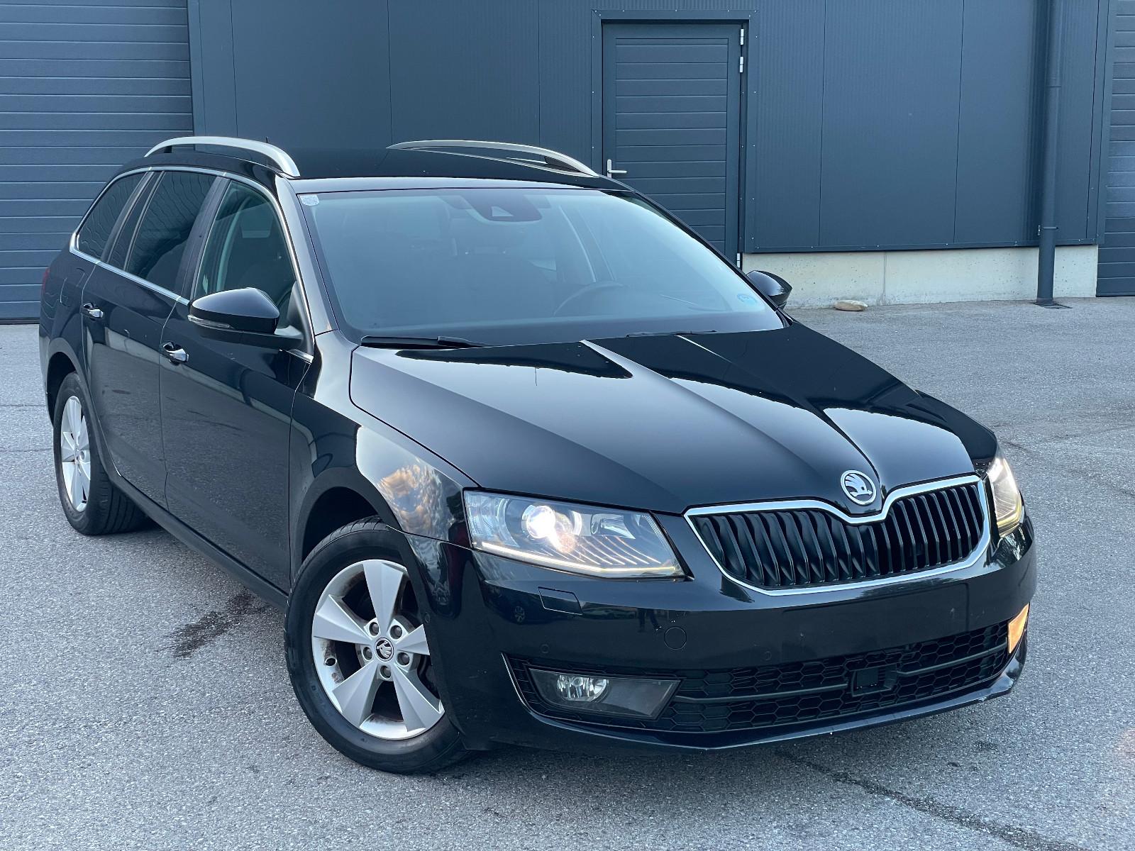 Skoda Octavia 1.6 TDI Combi Style 4x4,Euro6,NAVI,XENON