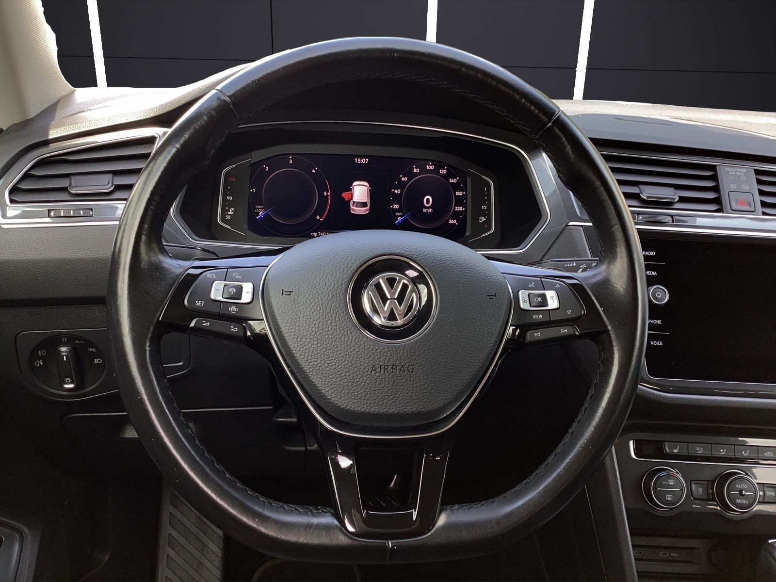 Fahrzeugabbildung Volkswagen Tiguan Allspace TDI Comfortline DSG STH LED Navi