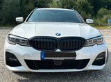 BMW 330i Touring M Sport Automatic PDC DAB Shadow - BMW 330 von privat