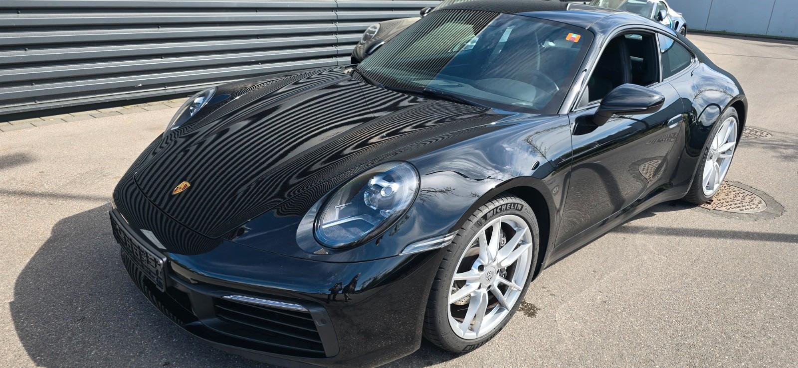 Porsche 992Coupe,Bose,SportSi,Kamera,Leder,SiHzg,