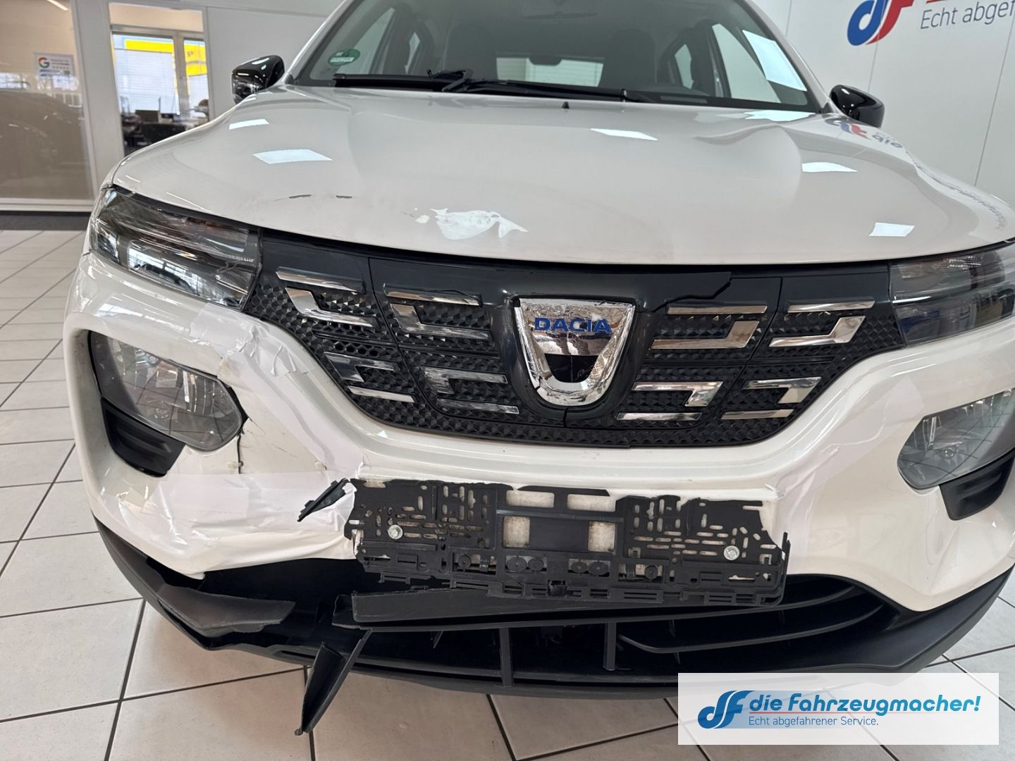 Fahrzeugabbildung Dacia Spring Electric Comfort Plus *FRONTSCHADEN