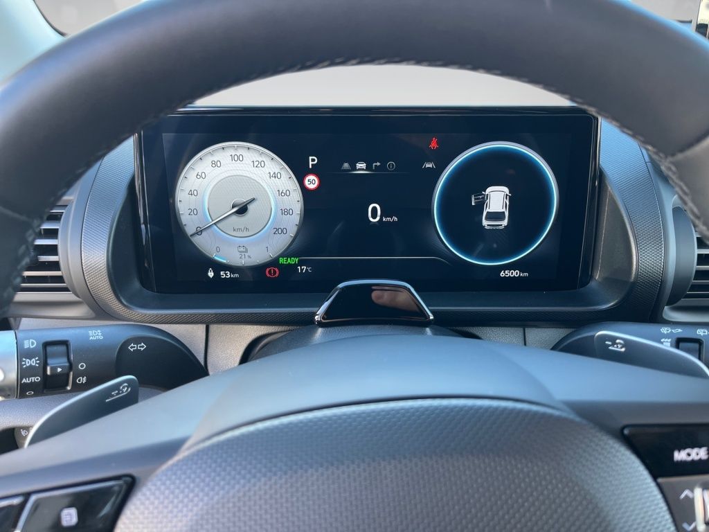 Fahrzeugabbildung Hyundai INSTER TREND ELEKTRO 2WD SHZ LHZ NAVI KAMERA PDC