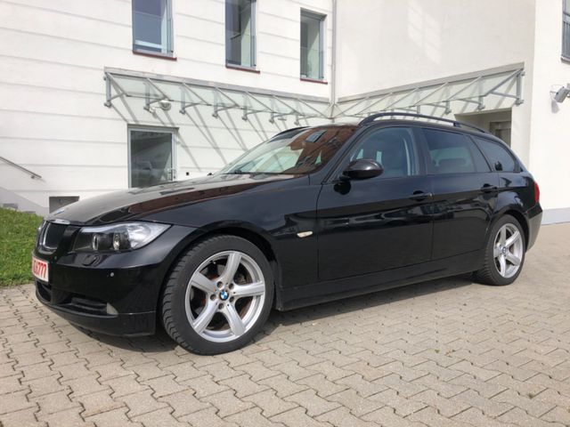 BMW 320d TouringAUT XENON SHZ PDC vo+hi HiFi TÜV9/26