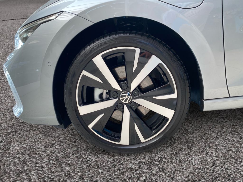 Volkswagen Golf - Bild 14