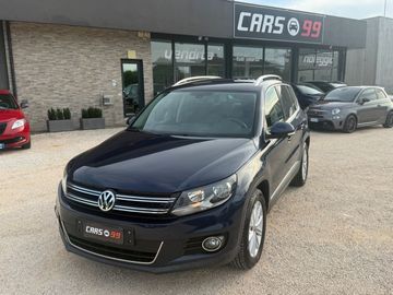 Volkswagen Tiguan - 1
