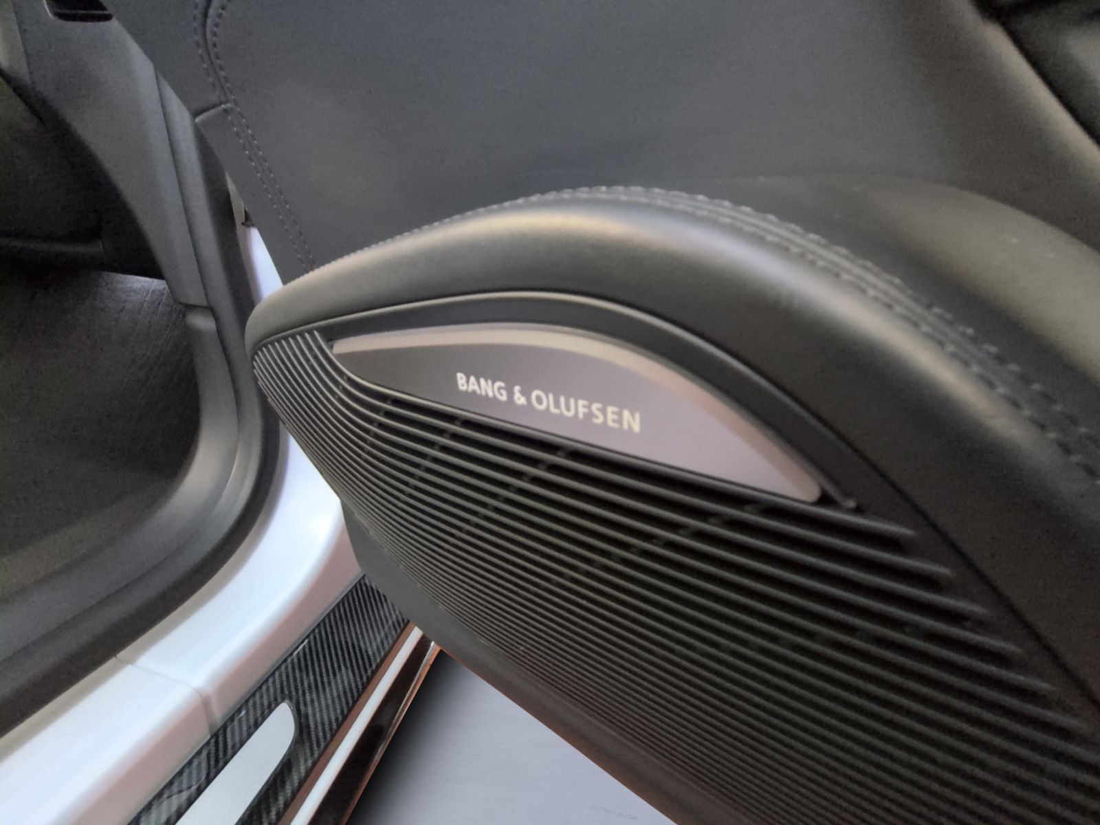 R8 Spyder V10 performance quattro