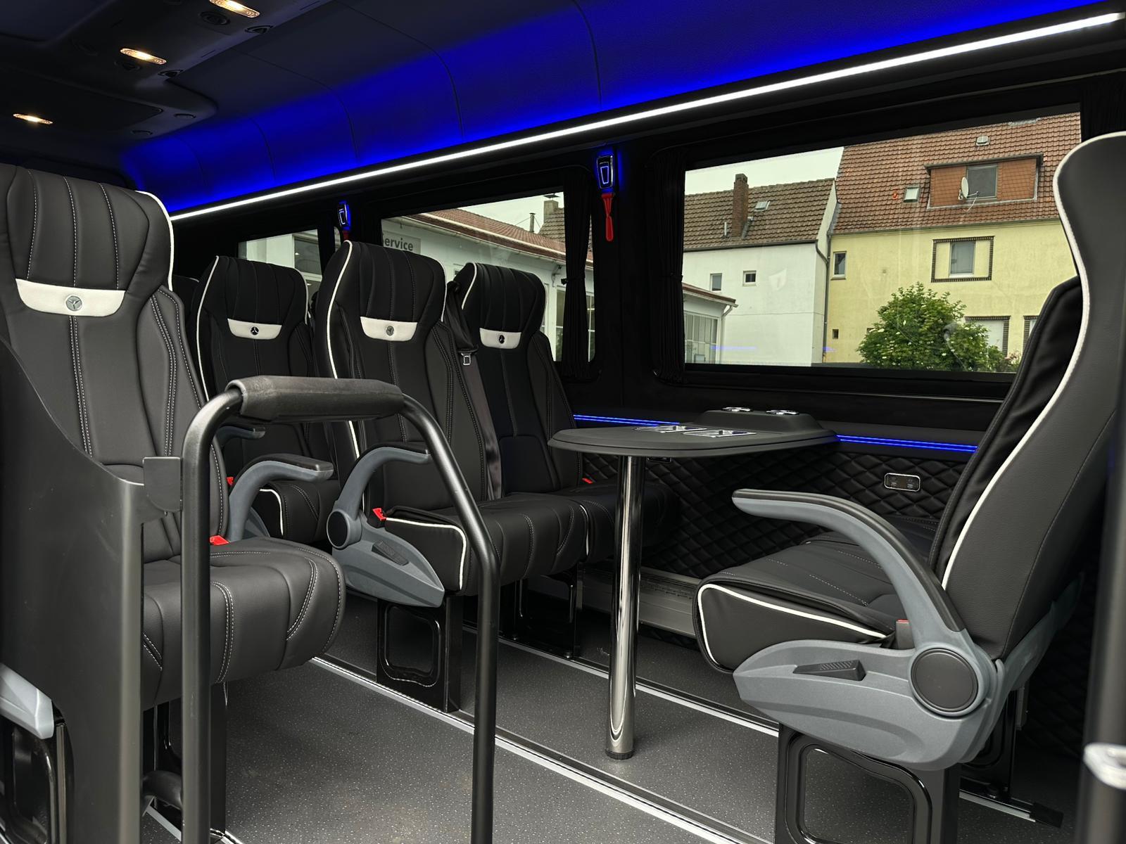 Mercedes-Benz SPRINTER 417 VIP TISCH HEIZUN 16+1SITZE ON STOCK