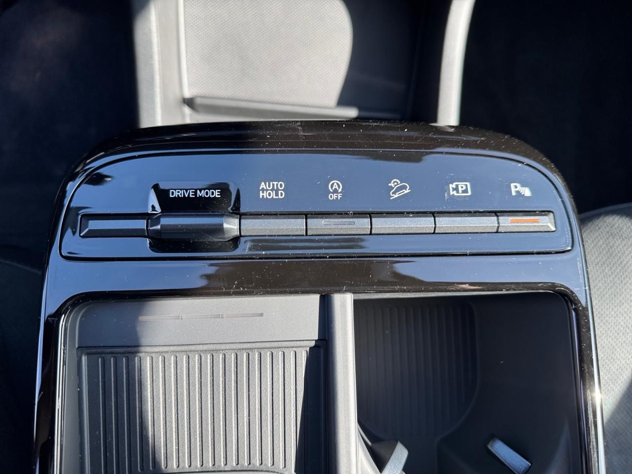 Fahrzeugabbildung Hyundai TUCSON N-LINE PANO*LED*4xSHZ*SCC*LHZ*NAVI*KEYL**