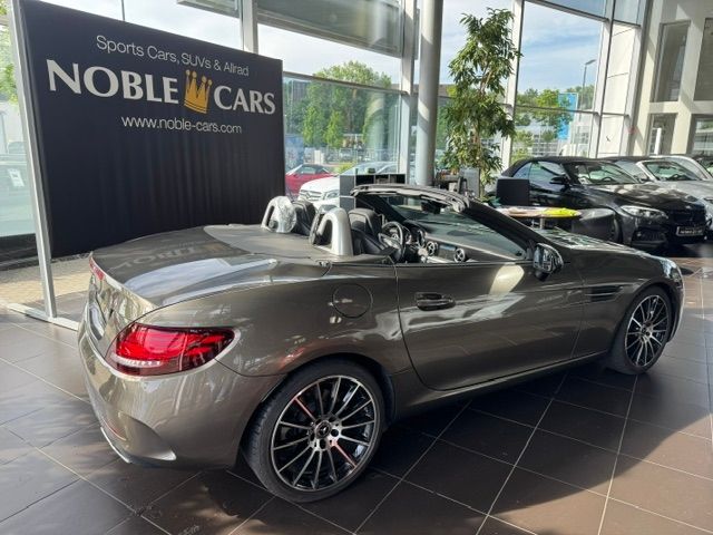 Fahrzeugabbildung Mercedes-Benz SLC 300 AMG Line AIRSCARF MEMORY LED