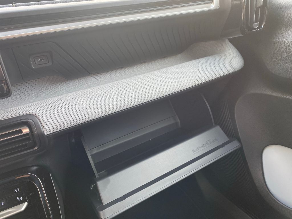 Fahrzeugabbildung Citroën C3 Turbo 100 MAX *Winter-Paket*