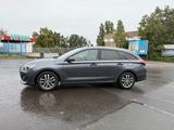 Hyundai i30 CW Kombi PASSION VOLL-SCHECKHEFT*PDC-KAMERA - Hyundai i30: Kombi