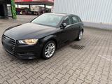 Audi A3 Sportback 2.0 TDI - Audi 80: 2.3